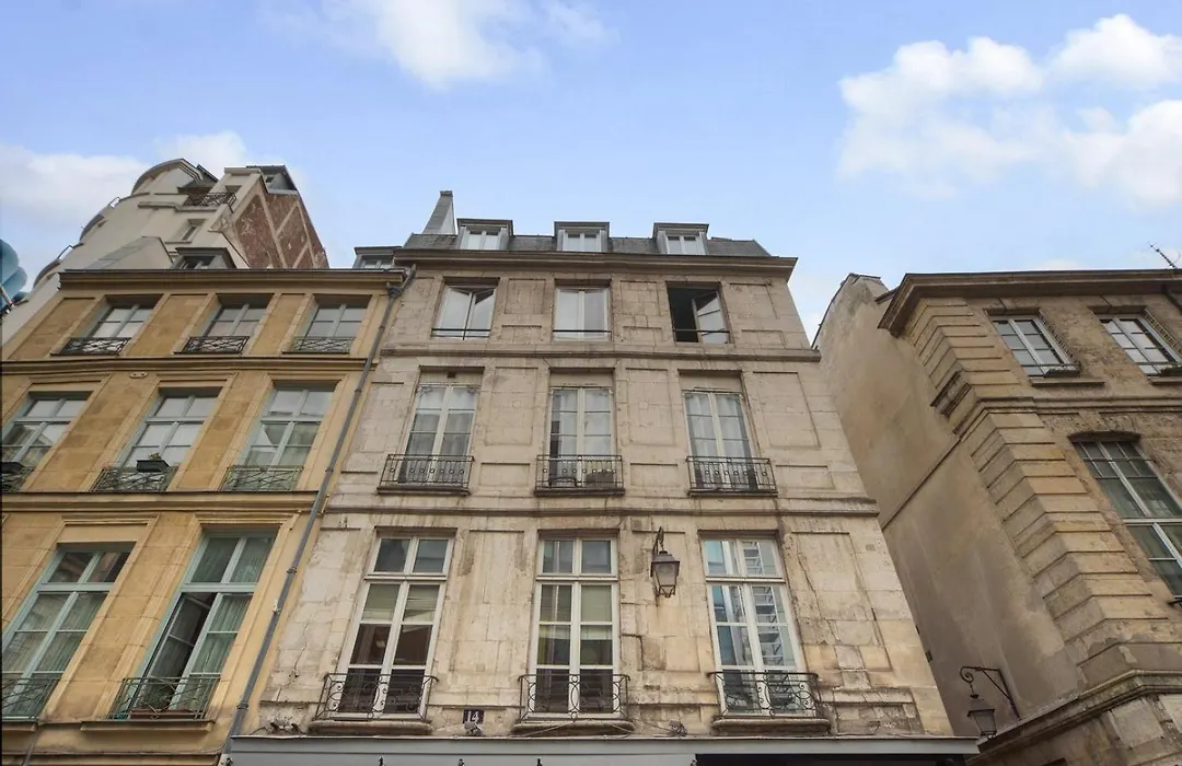 Paris Marais Beaubourg Area-1